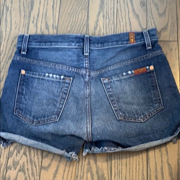 Shorts - Picture 2 of 2